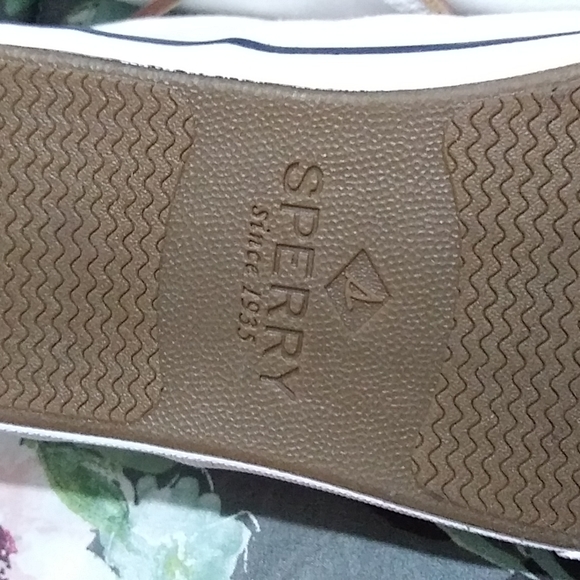 Sperry White Canvas Shoes - Picture 3 of 5